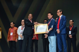 Marketeer_of_The_Year_2015_dari_MarkPlus