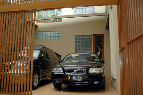 meninggalkan mobil saat mudik