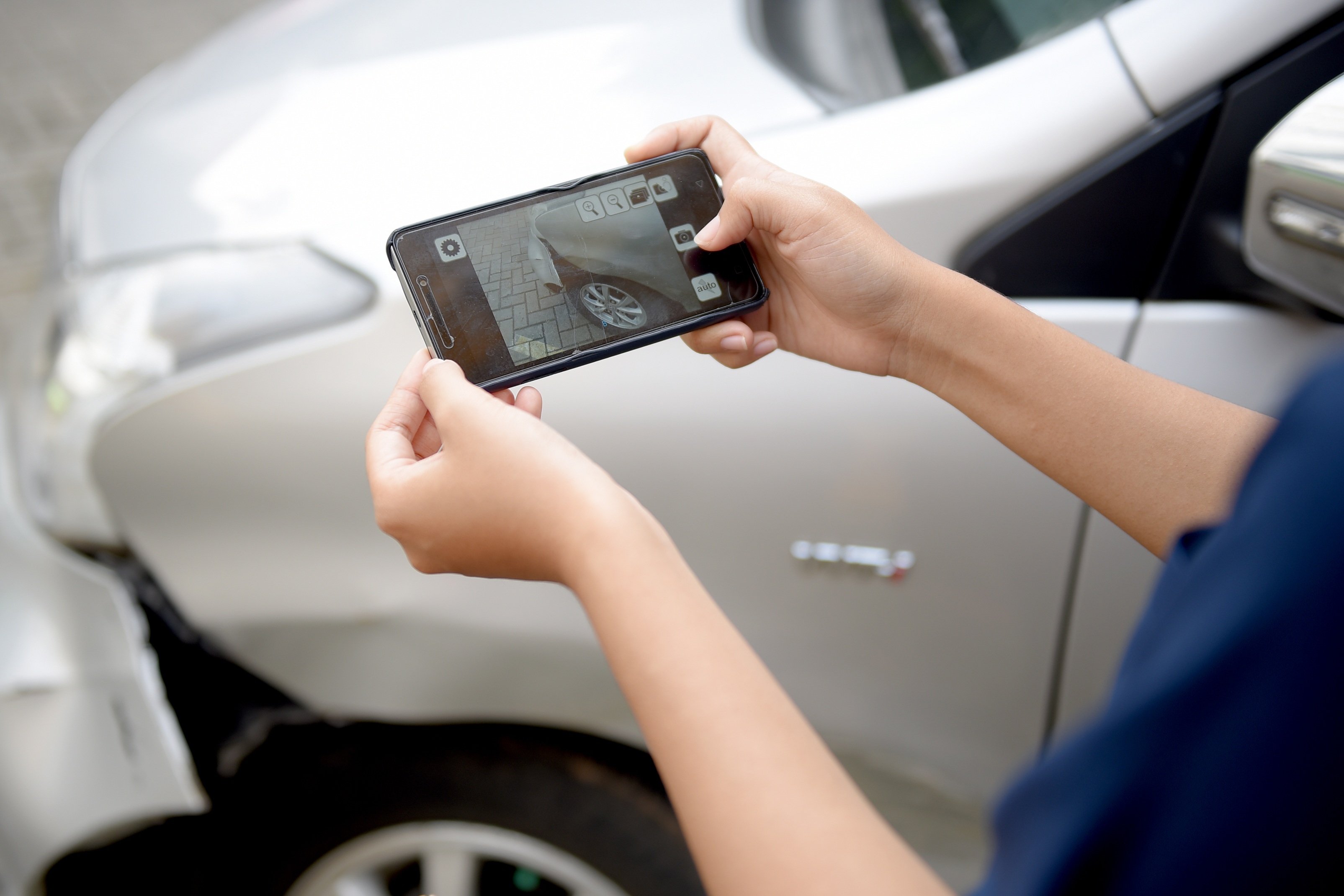 Proses kerja surveyor Asuransi Astra menjadi lebih ringkas dengan adanya Garda Mobile Otosurvey