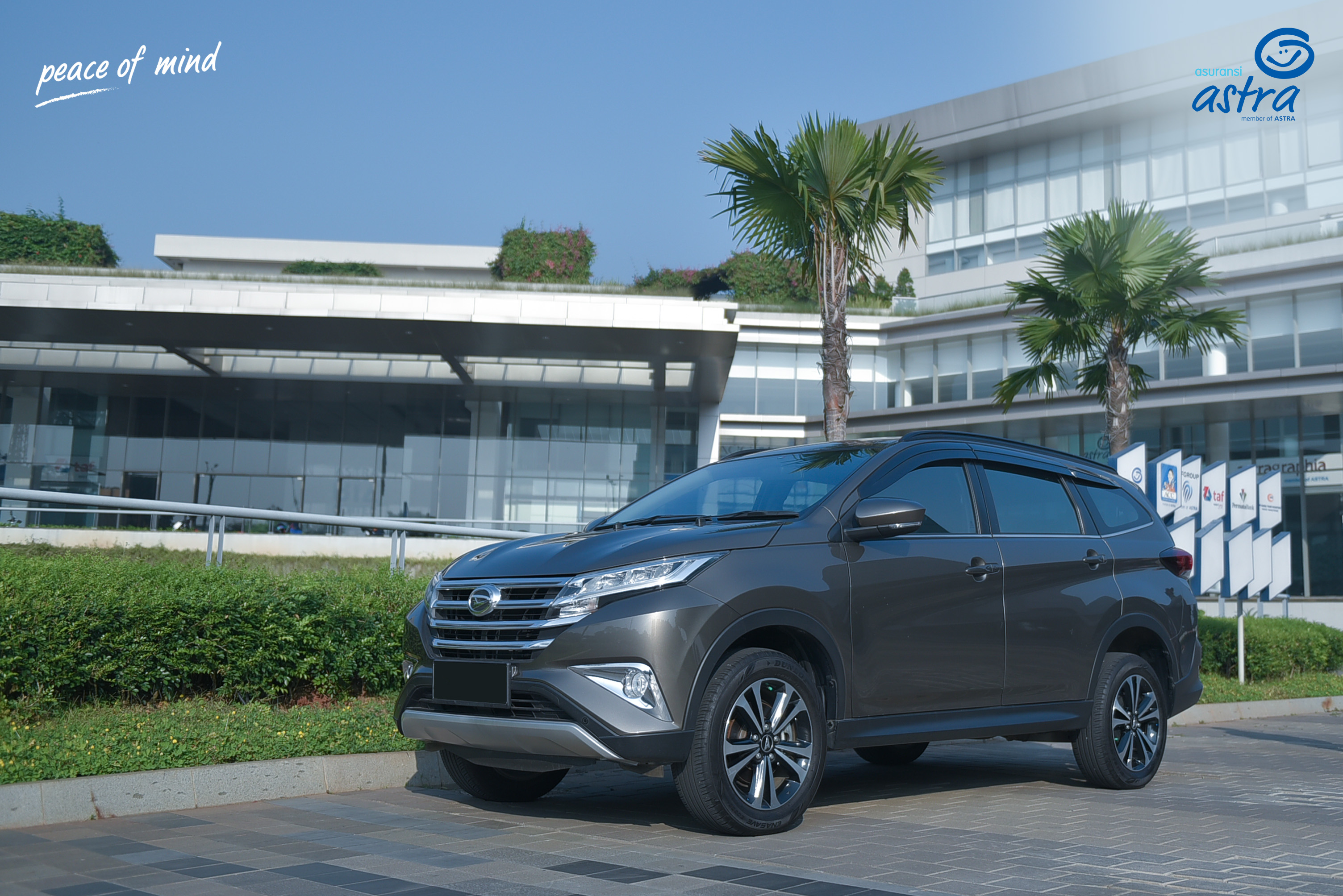 Foto Ilustrasi; Jaga Cat Mobil Agar Tetap Awet di Musim Pancaroba