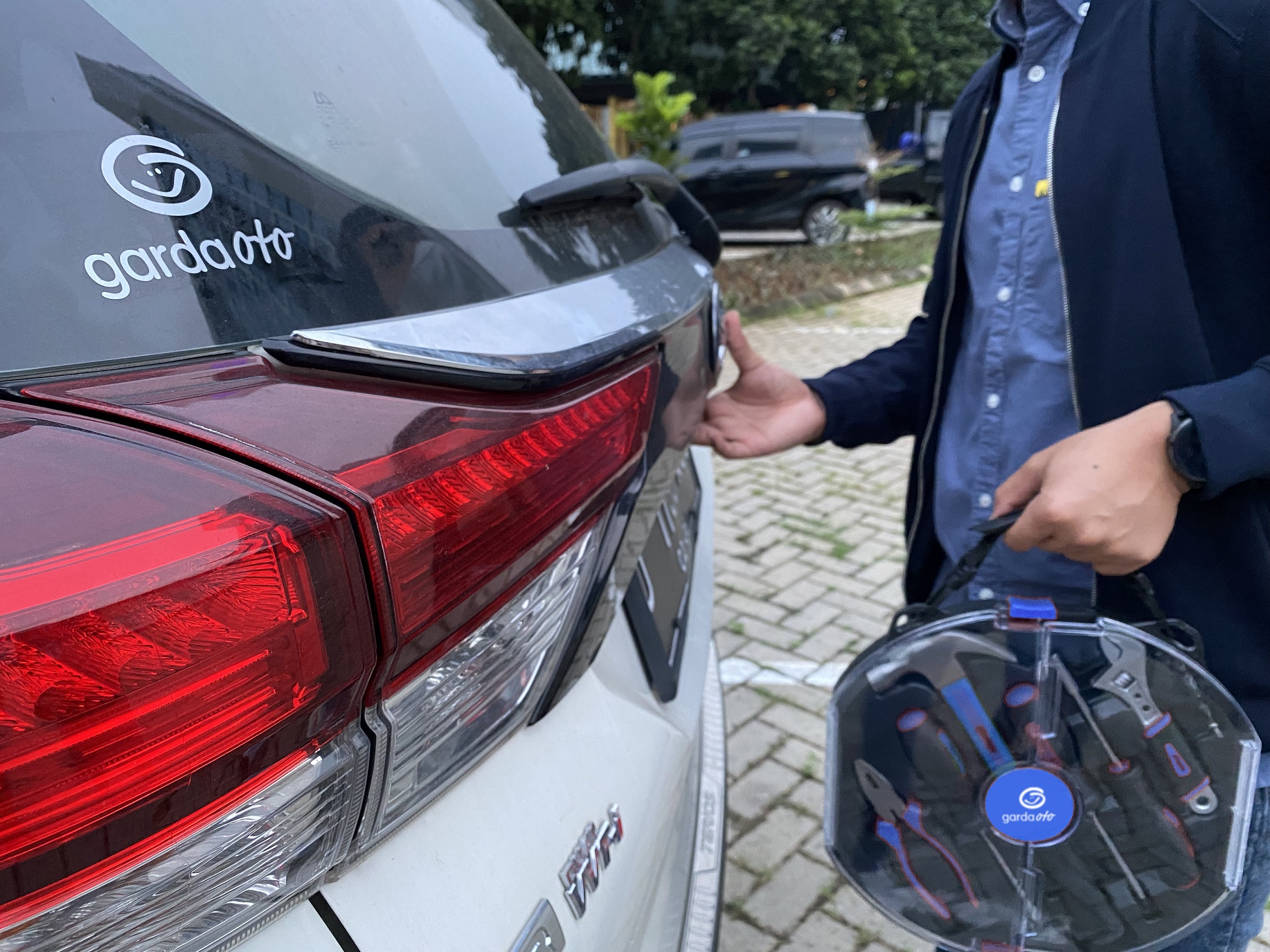 Siapkan berbagai tindakan preventif saat bepergian agar kendaraan dan perjalanan dapat selalu terlindungi dari berbagai risiko