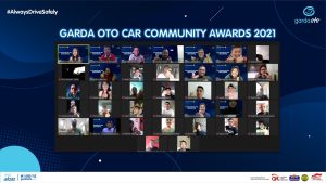 Seluruh peserta acara Garda Oto Car Community New Year Virtual Gathering mengabadikan momen bersama secara virtual