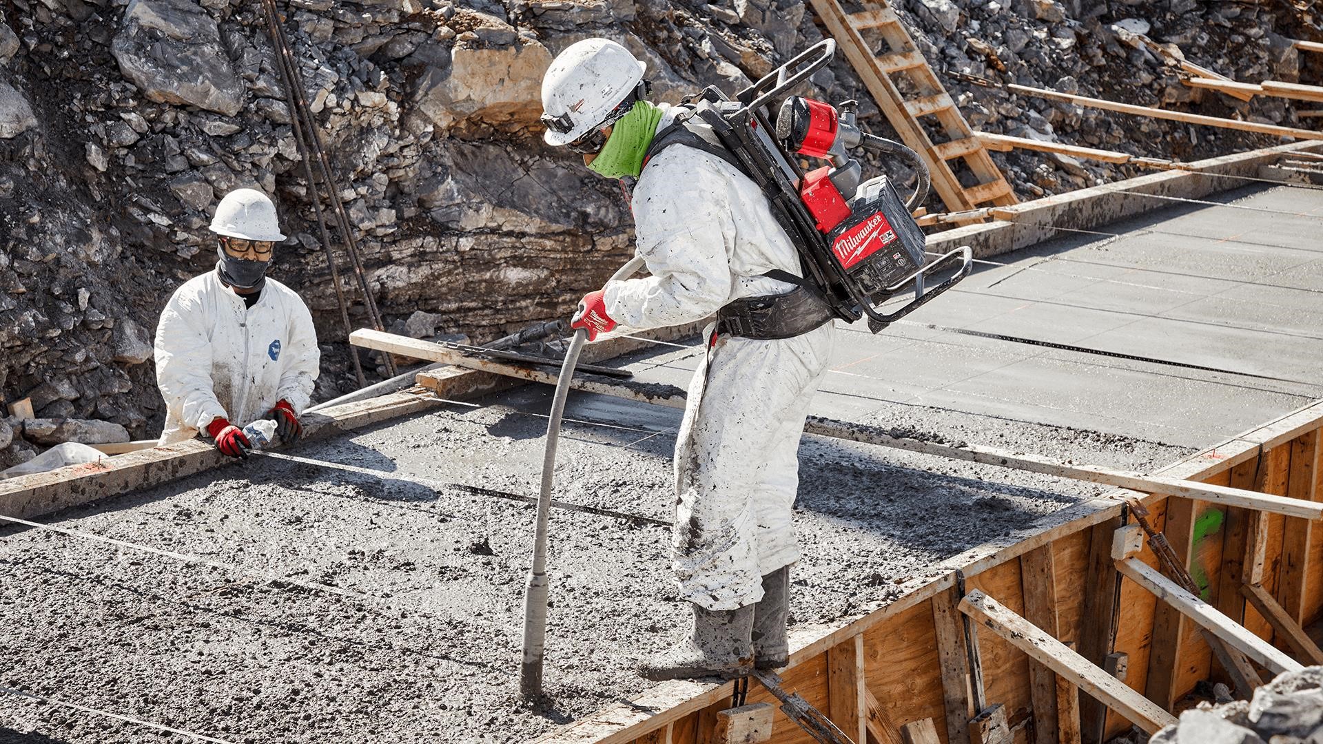 Mengenal Concrete Vibrator Sebagai Alat Cor Beton