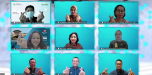 Jajaran Direksi Asuransi Astra memberikan apresiasi kepada seluruh pemenang Best Provider Garda Medika 2022 dalam acara Garda Medika Provider Gathering 2022.