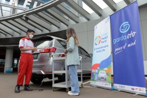 Pada uji emisi yang diselenggarakan oleh Asuransi Astra, para teknisi uji emisi dari Bengkel Auto 2000 telah secara resmi terdaftar dan mumpuni untuk melakukan pengujian.