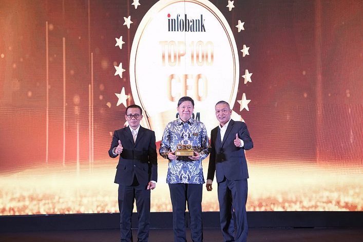 President Director Asuransi Astra, Christopher Pangestu Raih Top 100 CEO Tahun 2024